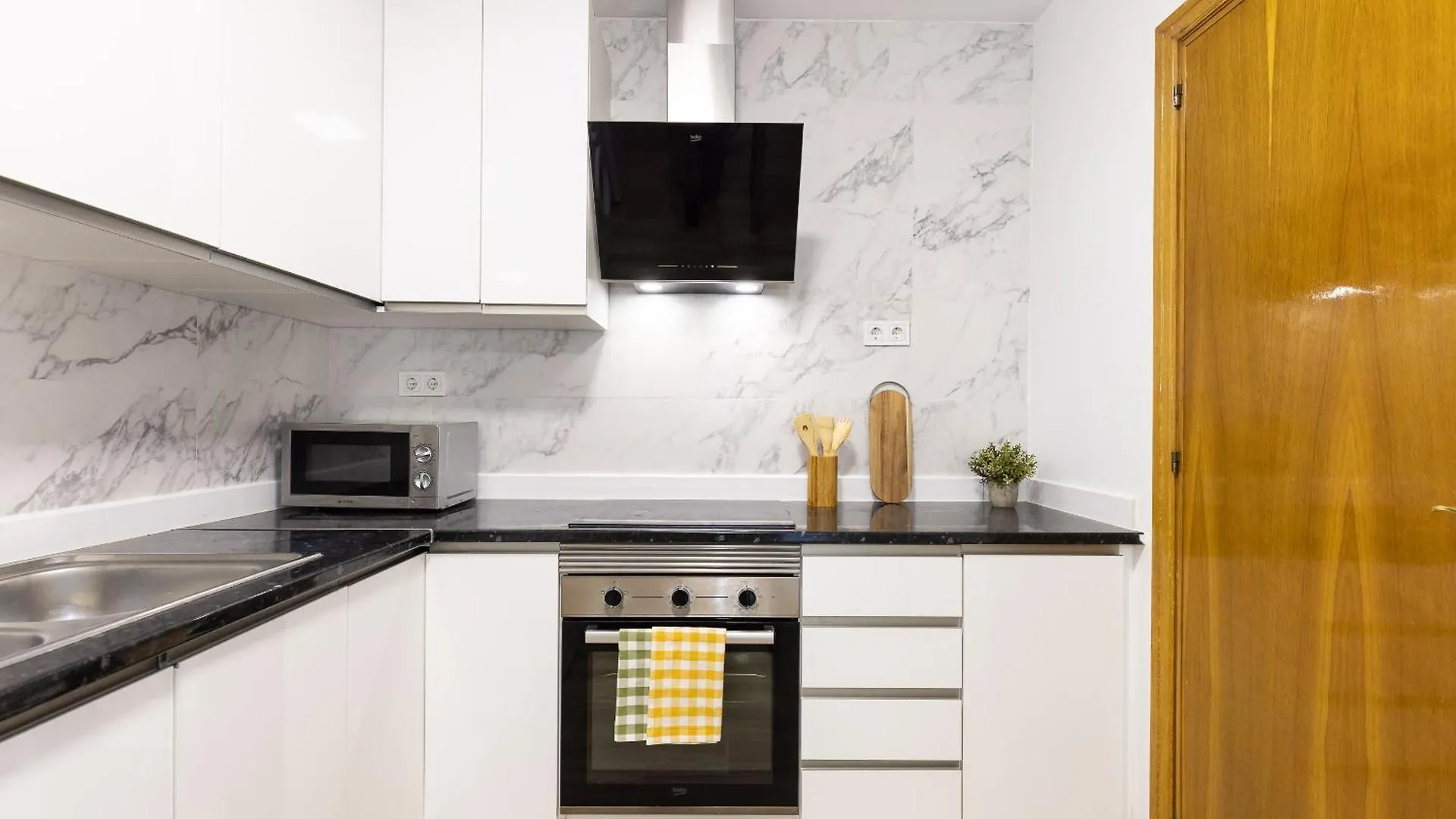 Uhc Senator Apartments Salou