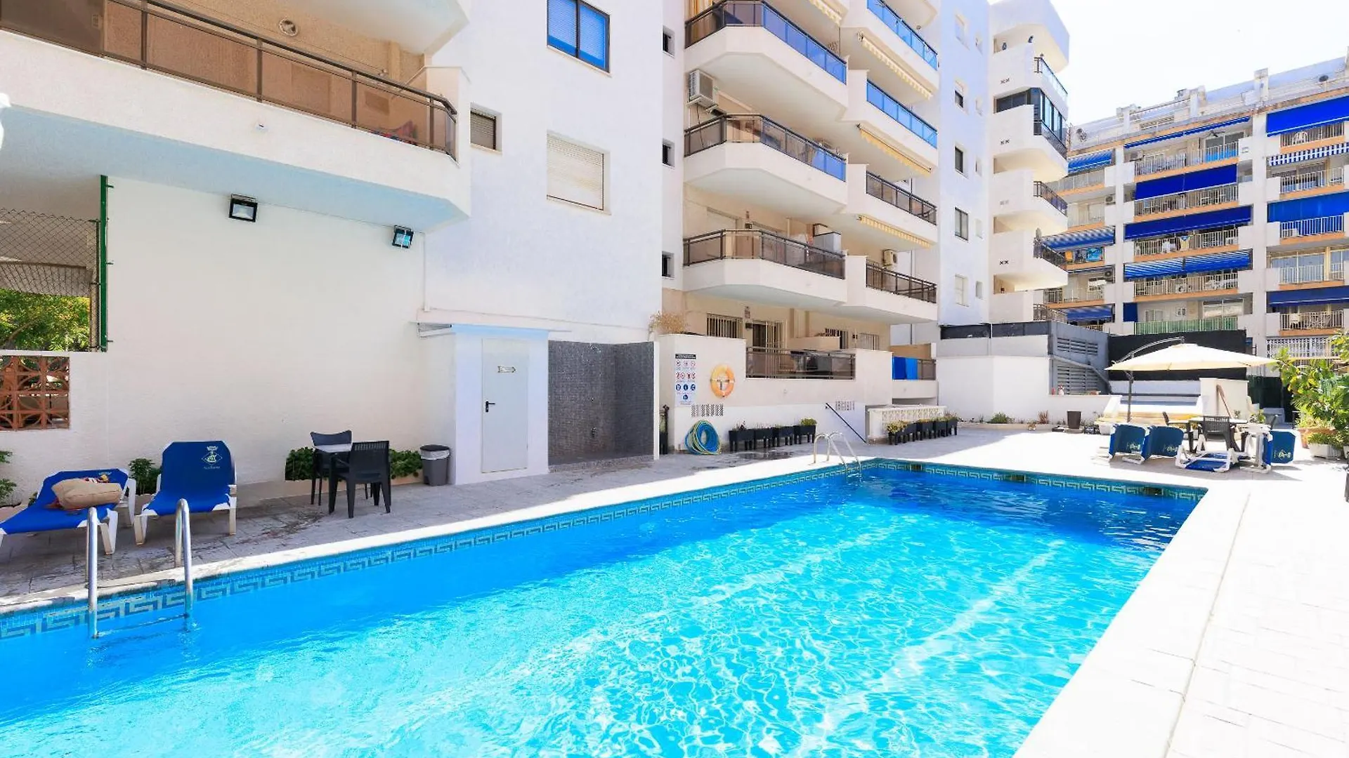 Uhc Senator Apartments サロウ 0*,  スペイン